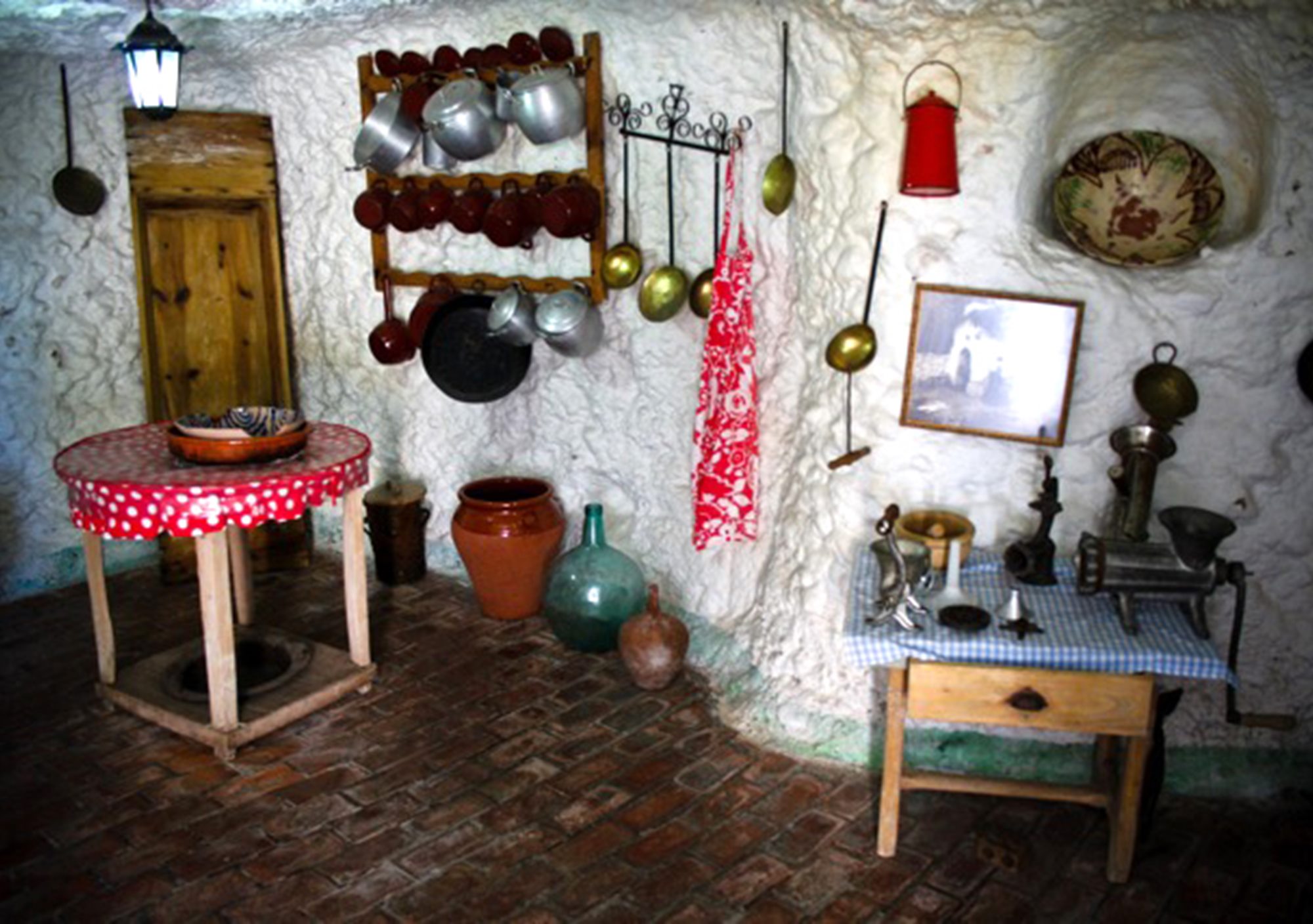 Walking Tour Sacromonte Heritage Culture and Flamenco granada old quarter district